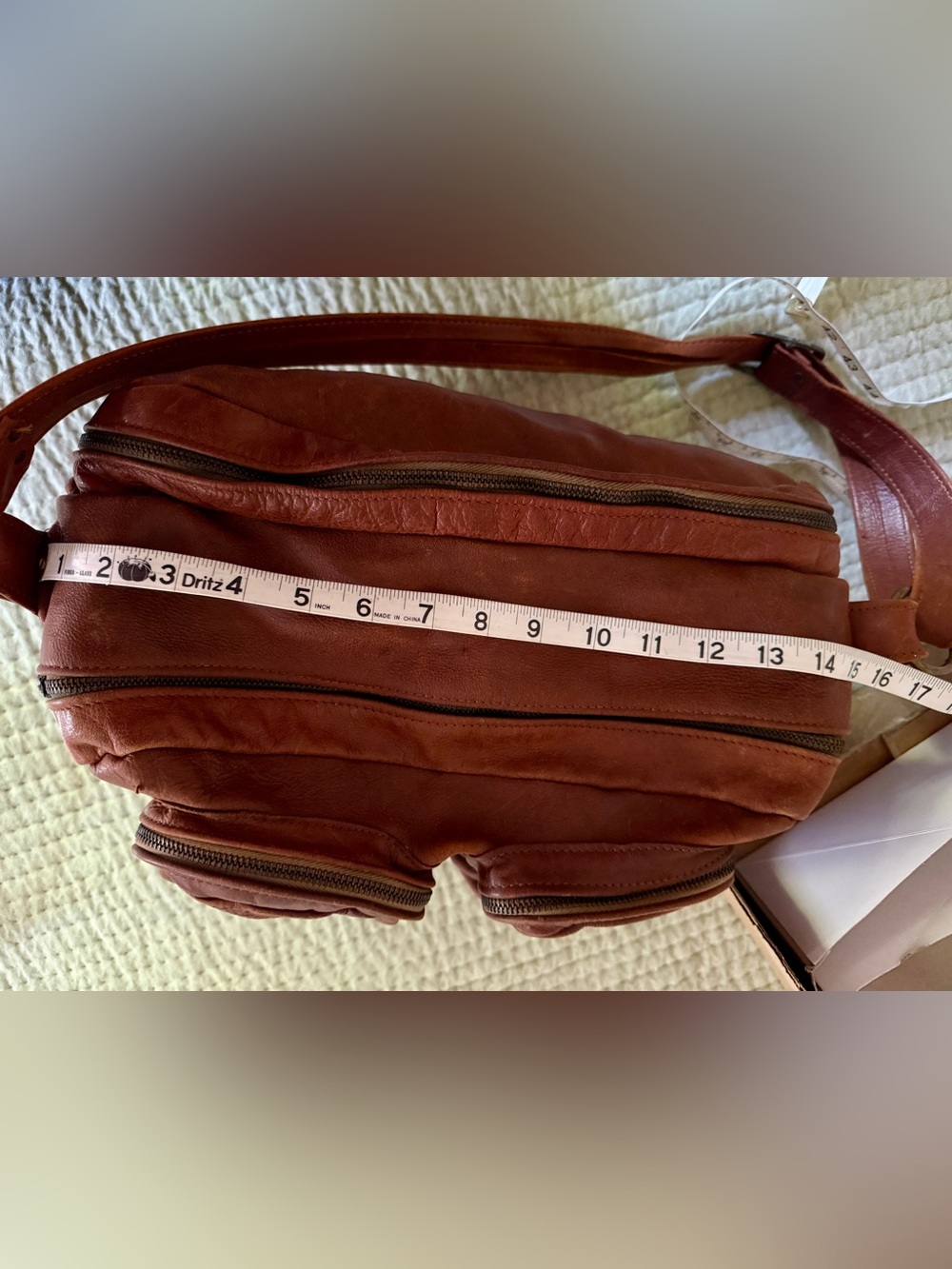 Unisex Leather Large Messenger Bag - Picture 14 of 16